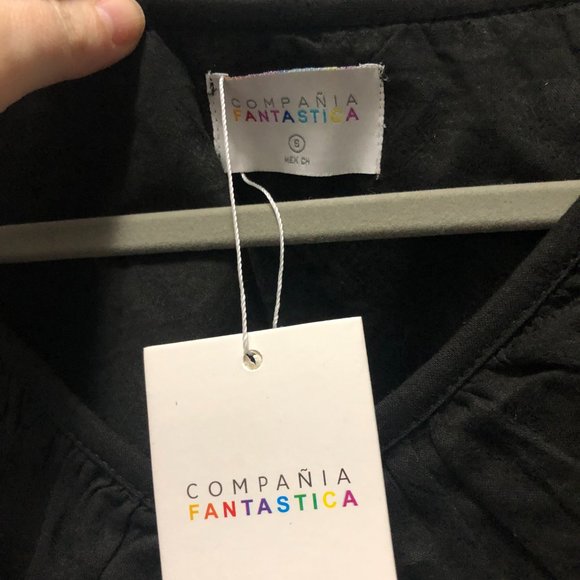 NWT Compañia Fantastica White Cotton Polka Dot V-neck Ruffle Top - Picture 2 of 6